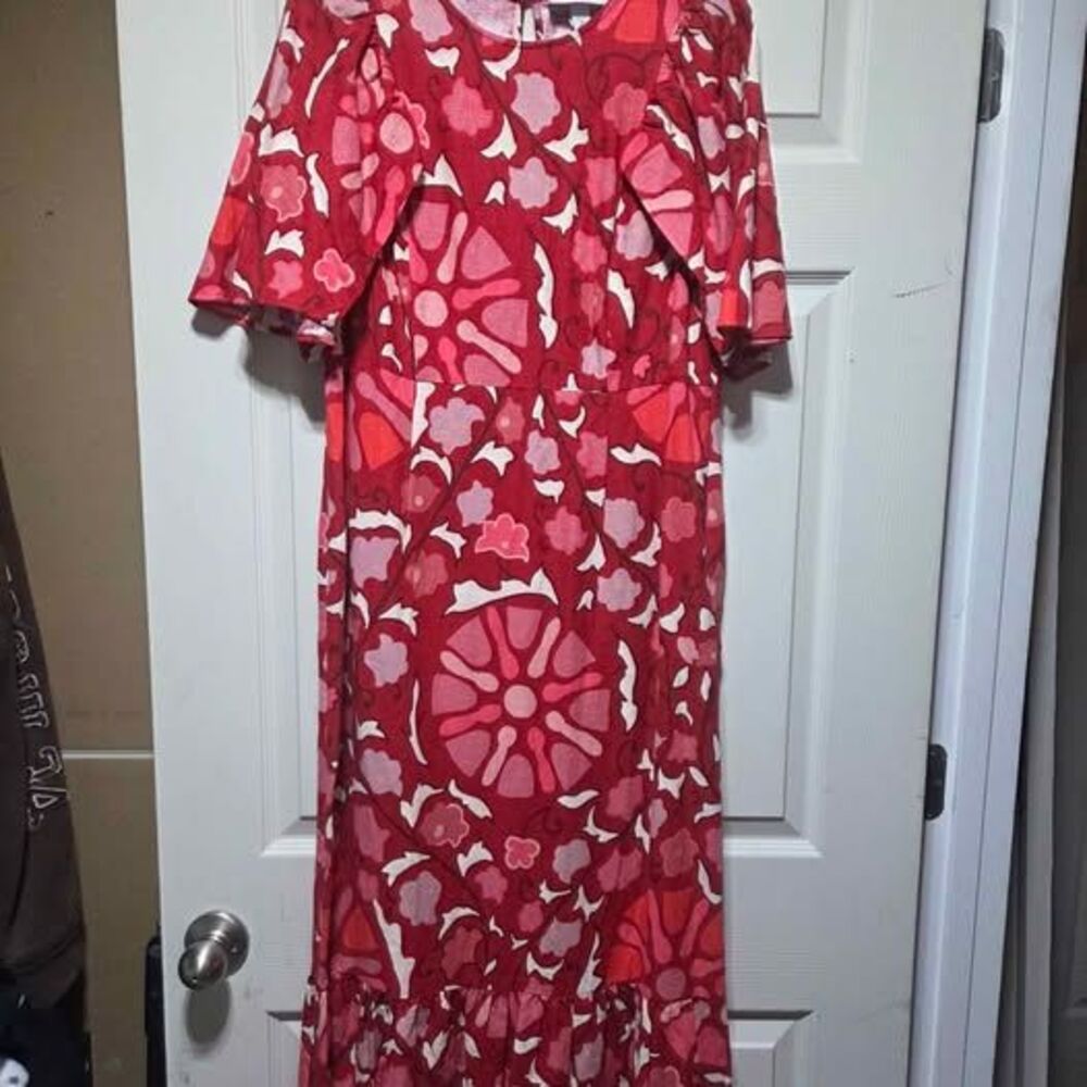 Rhode Women's 14 red print dress with flutter sleeves and a ruffle at the bottom